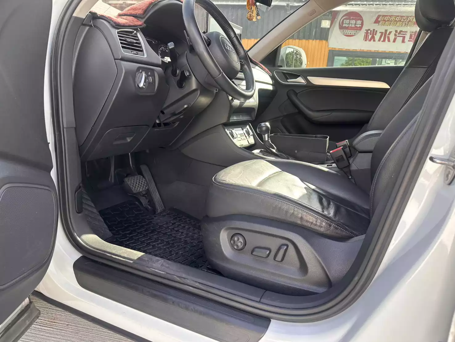2014-audi-q3-2-0-quattro