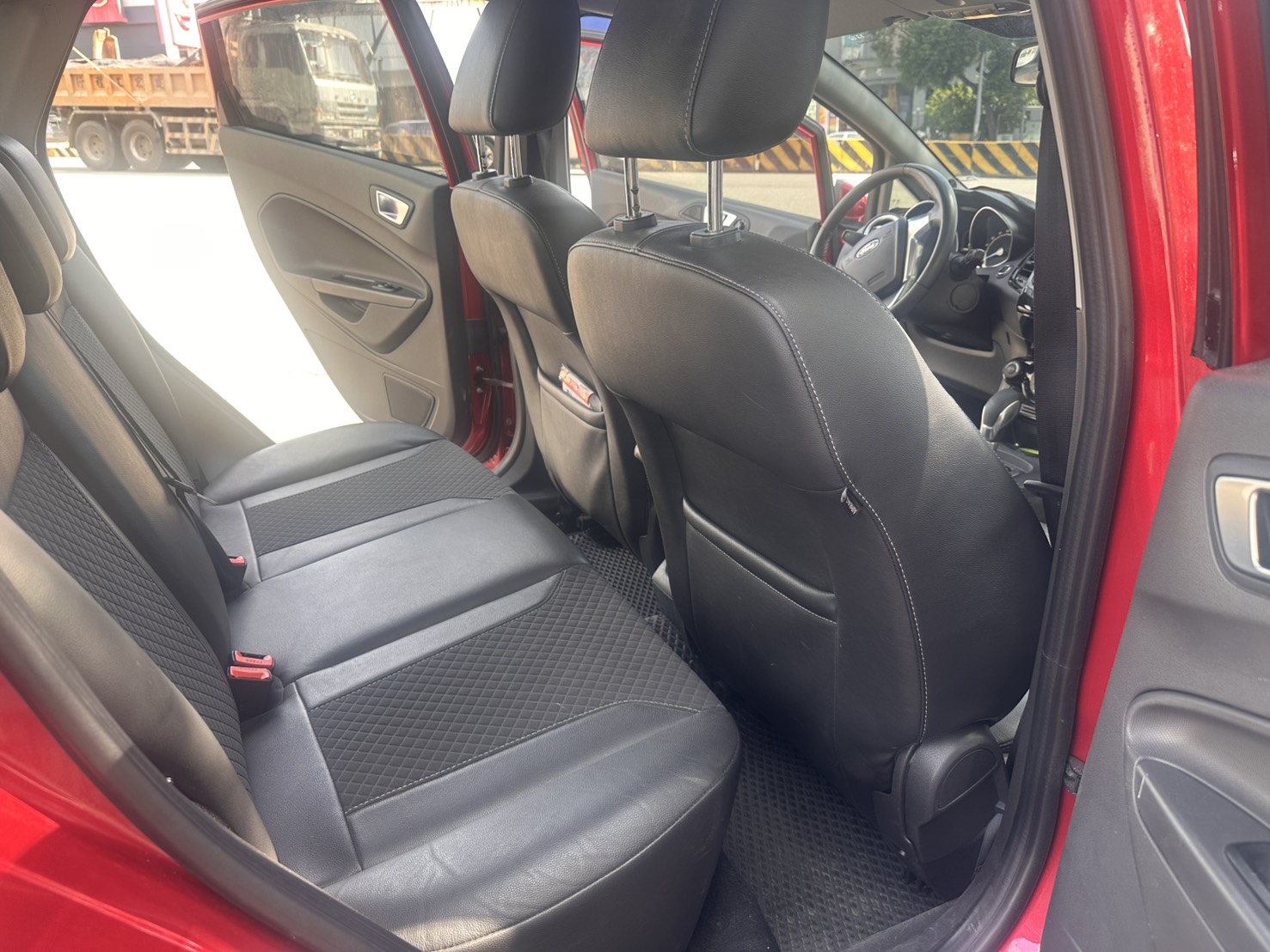 2016 Ford Fiesta EcoBoost 125 運動型