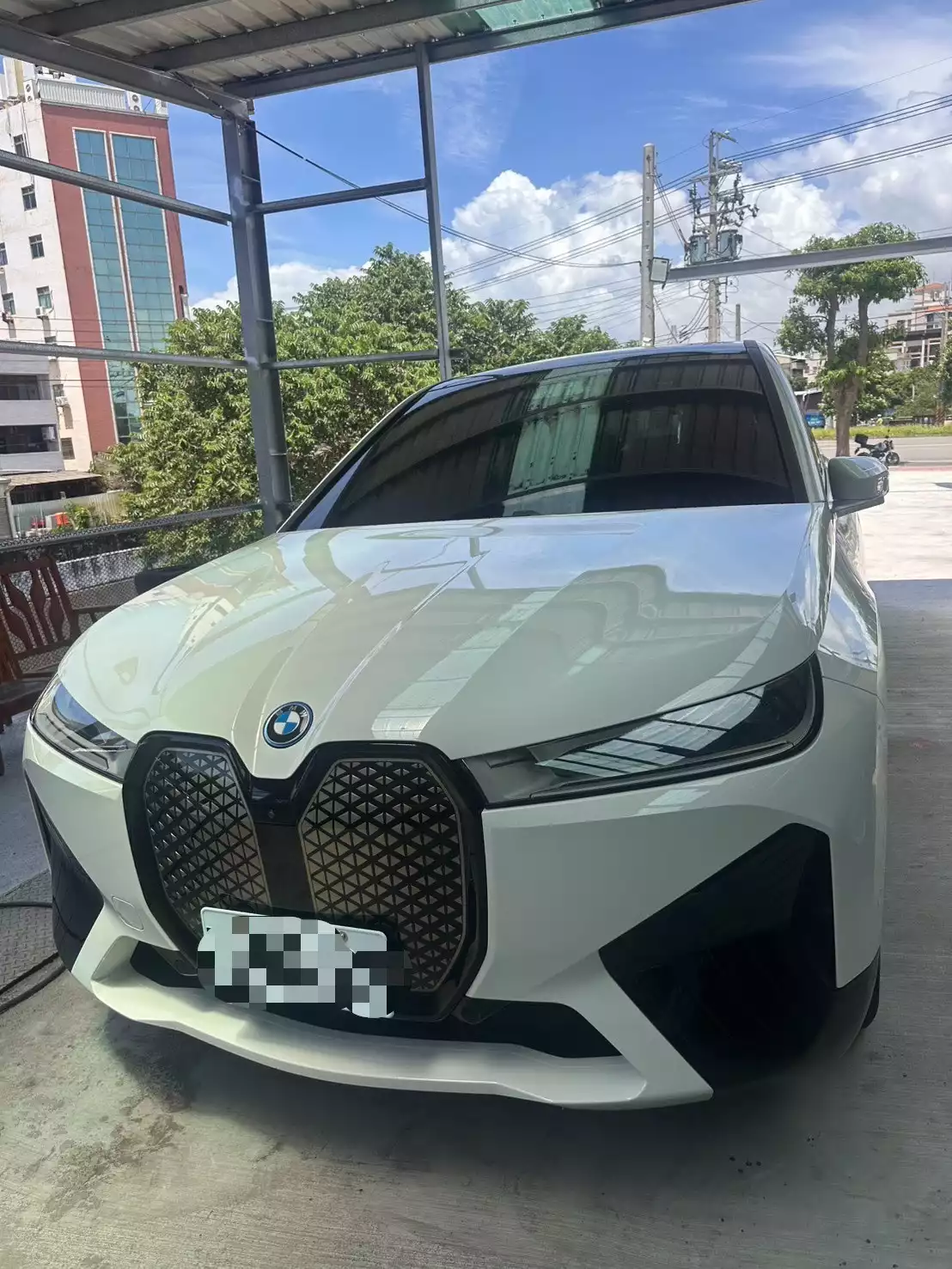 2023 BMW iX xDrive40 四輪驅動