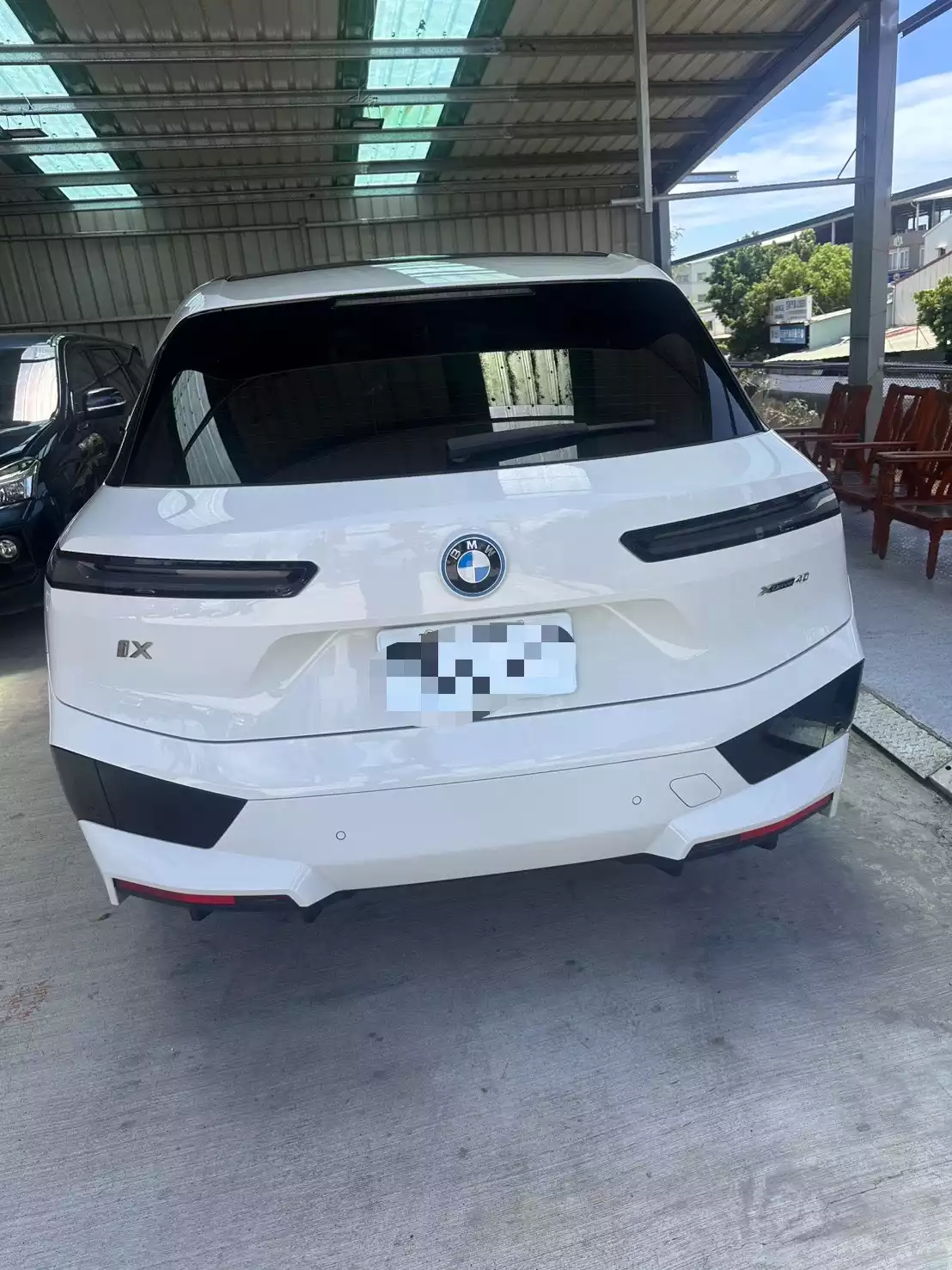 2023 BMW iX xDrive40 四輪驅動