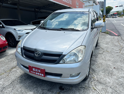 TOYOTA-Yaris-2015年好車大空間