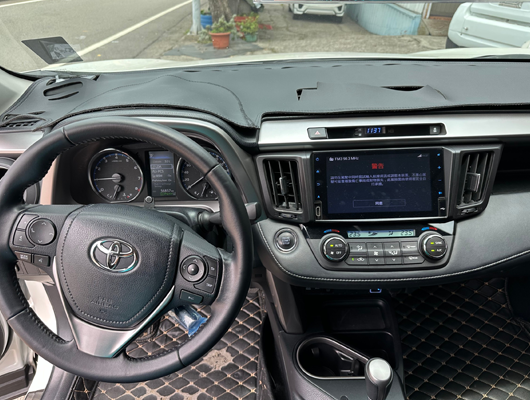 豐田Toyota 2.5cc自排車