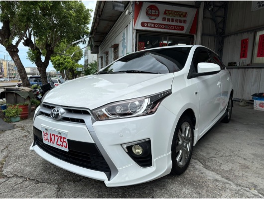TOYOTA-Yaris-2015年好車大空間